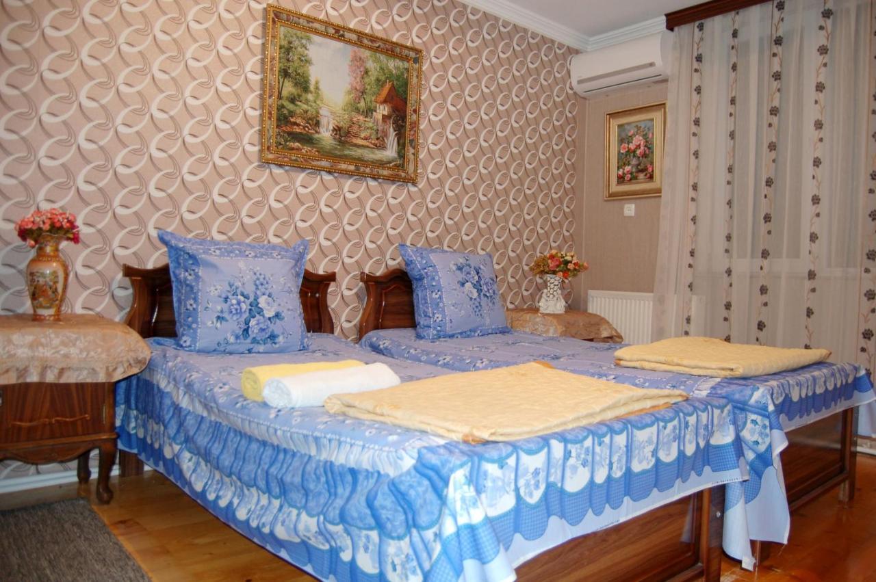 Гостевой дом Excellent Hostel Кутаиси Экстерьер фото